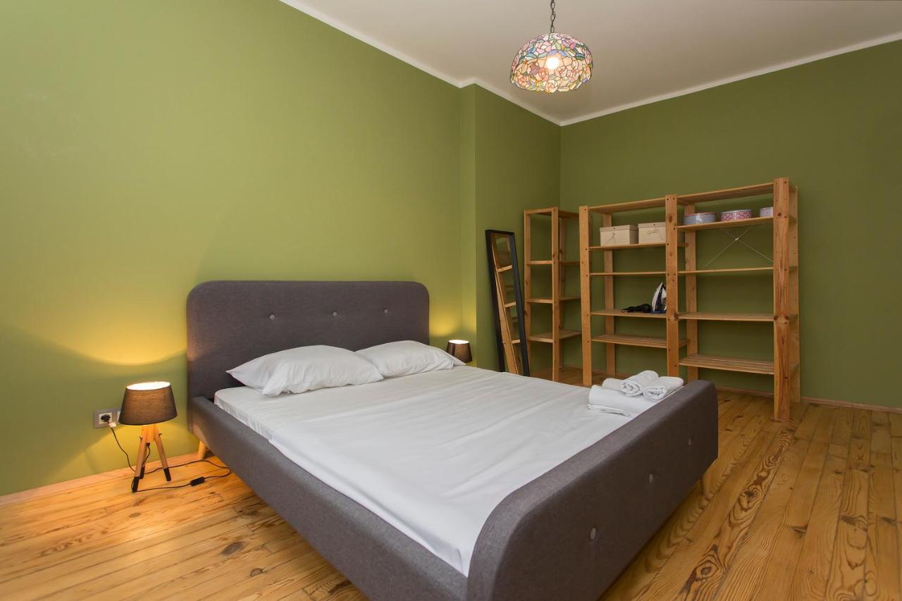 Colorful 2Bdr Apartment In The City Center 索菲亞 外观 照片