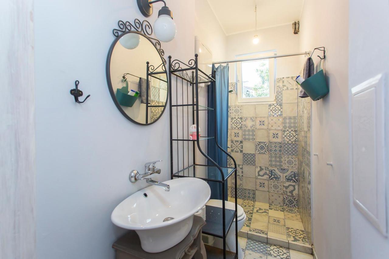 Colorful 2Bdr Apartment In The City Center 索菲亞 外观 照片