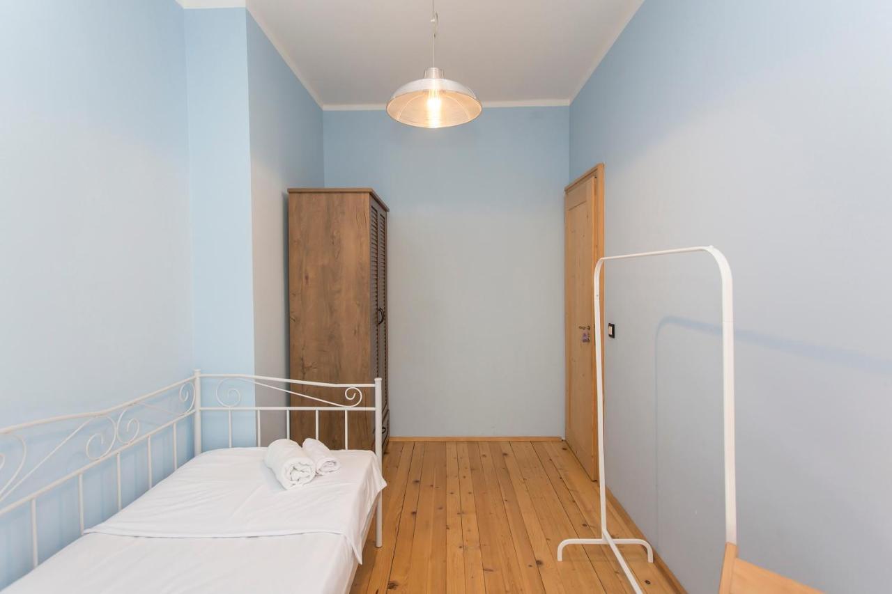 Colorful 2Bdr Apartment In The City Center 索菲亞 外观 照片