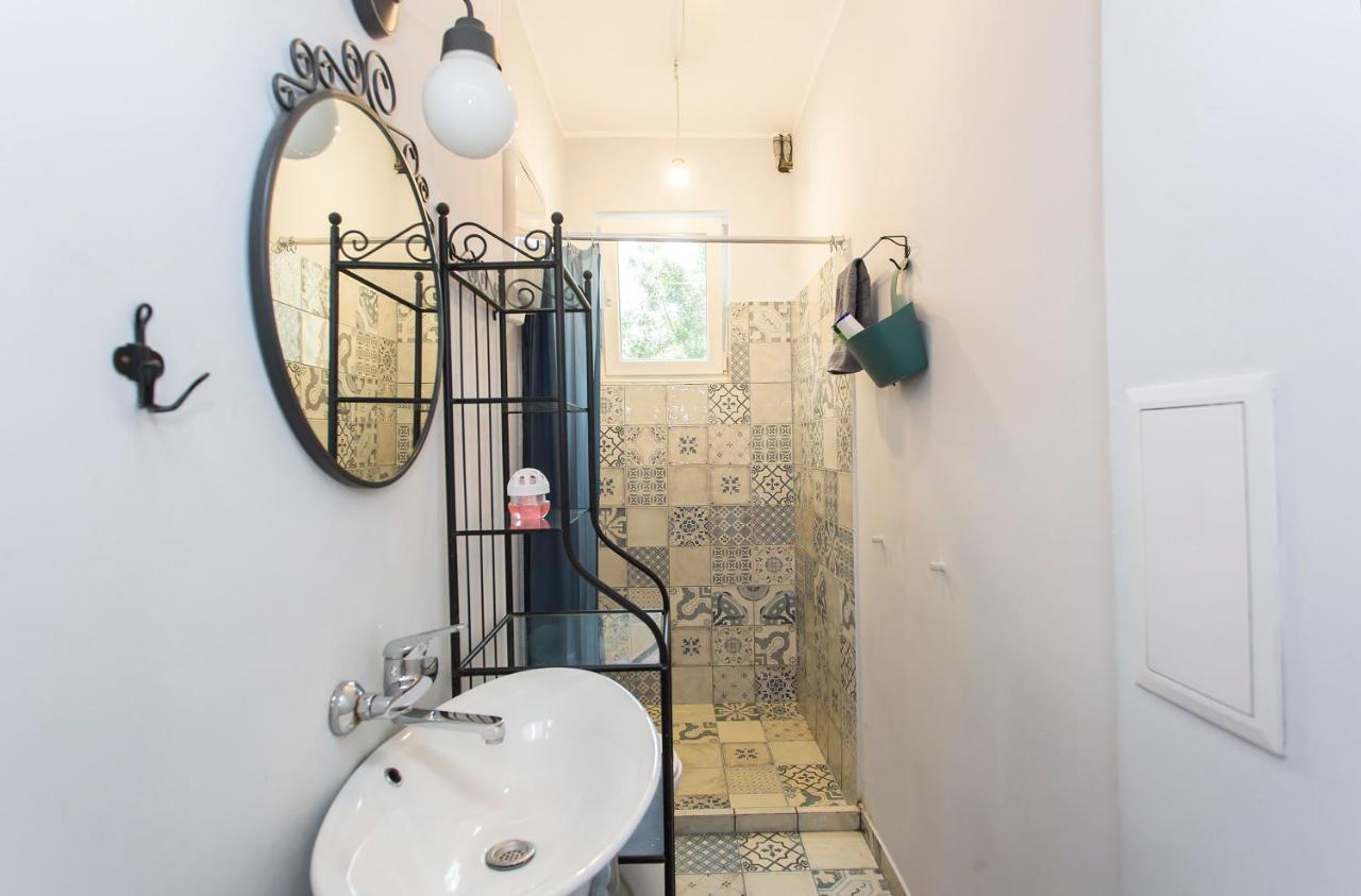 Colorful 2Bdr Apartment In The City Center 索菲亞 外观 照片