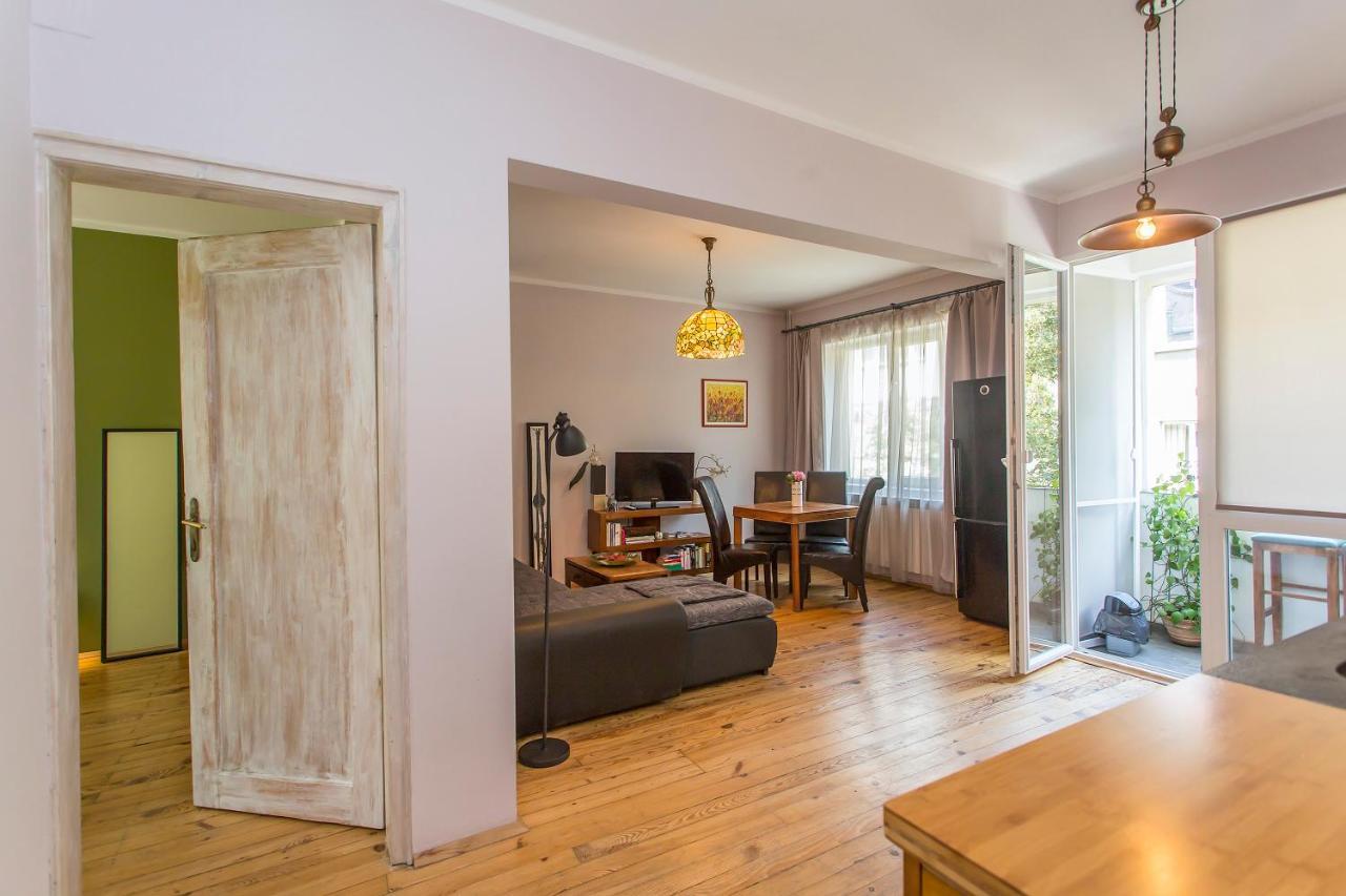Colorful 2Bdr Apartment In The City Center 索菲亞 外观 照片